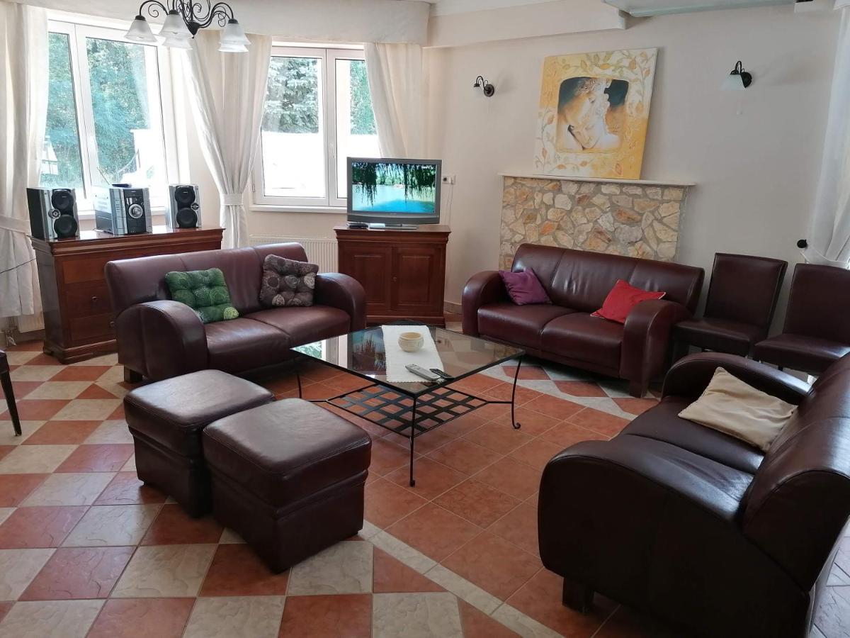 Staff Guest House Nyiregyhaza Luaran gambar
