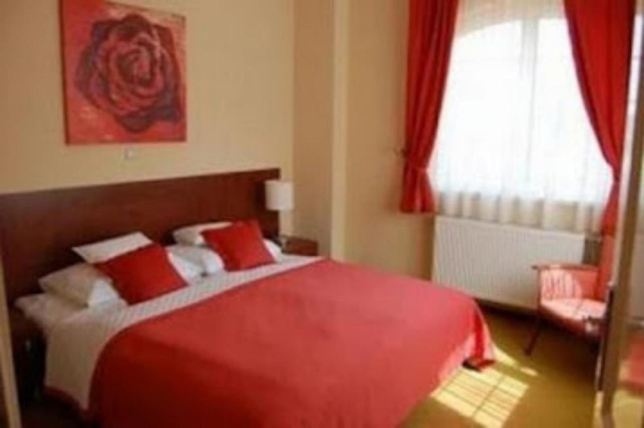 Staff Guest House Nyiregyhaza Luaran gambar