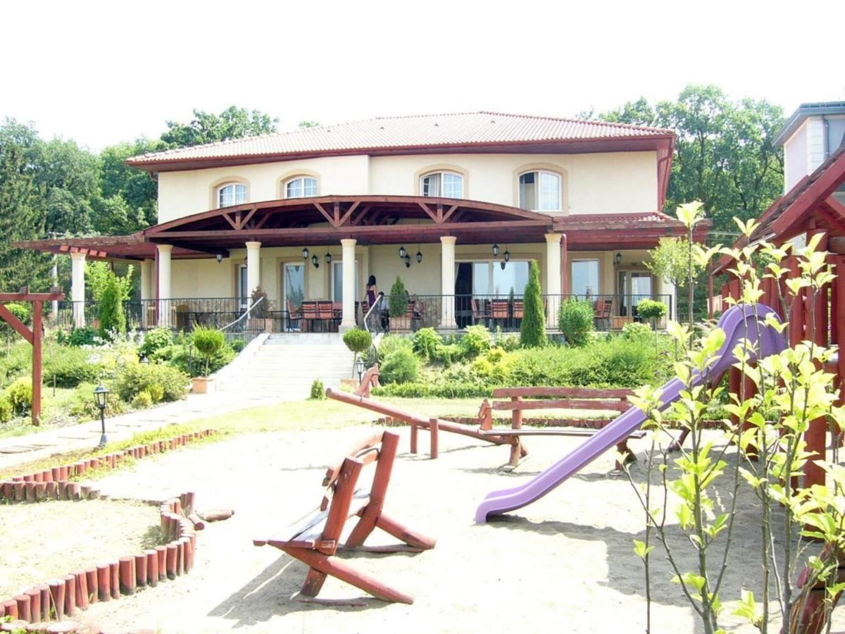 Staff Guest House Nyiregyhaza Luaran gambar